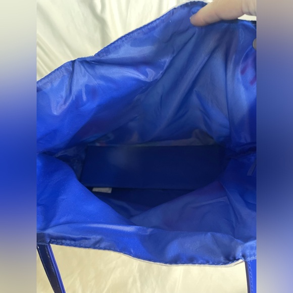 Harper's Bazaar Blue Tote Bag - Picture 4 of 6